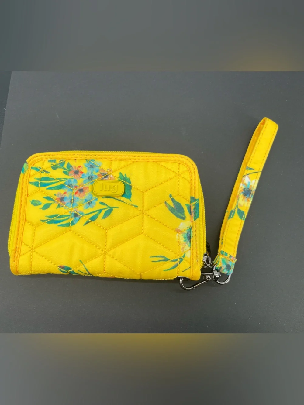 ⭐️lug Rodeo Teal and Yellow Quilted Floral Wristlet